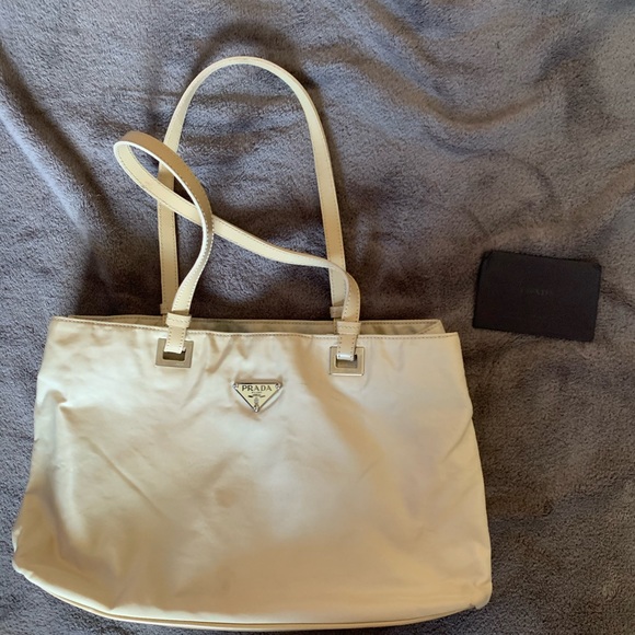 Auth Cream Prada medium shoulder bag - Picture 4 of 13